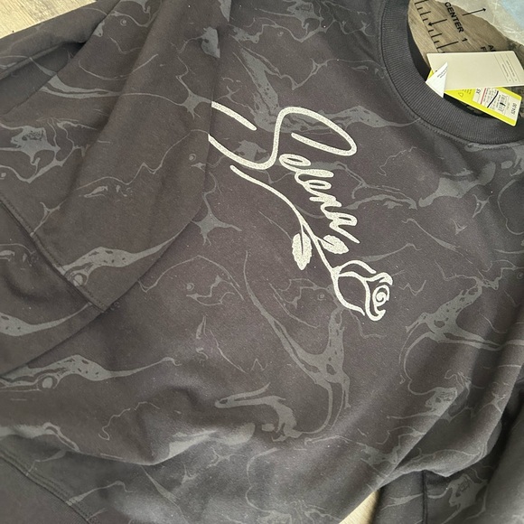 Selena sweater - Picture 2 of 2